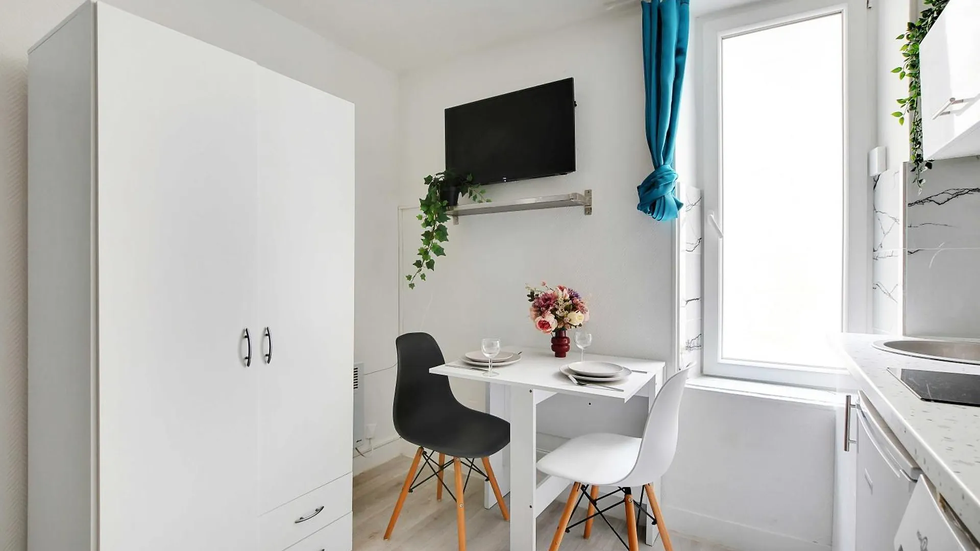 Studio In The Heart Of The Marais Parijs 0*,